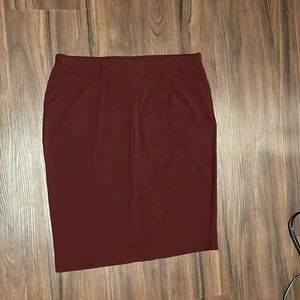 Maroon skirt. Size 6. Kinda stretchy